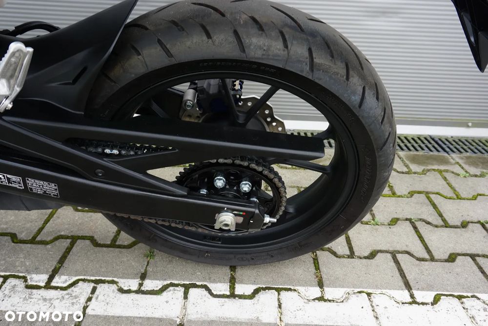 Honda CB - 4