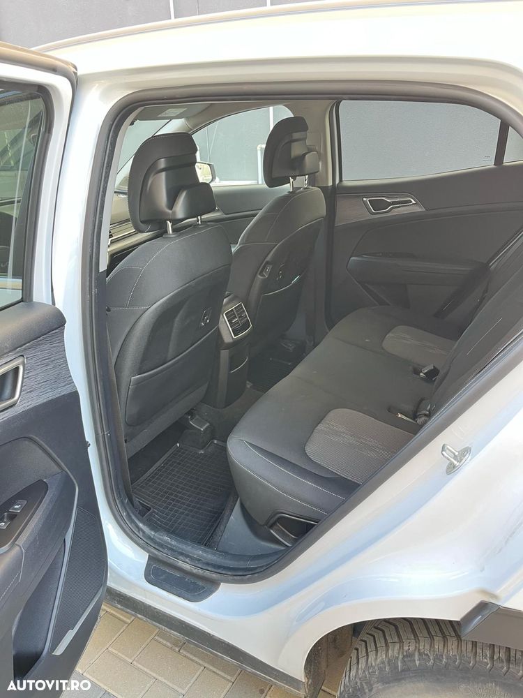 Kia Sportage 1.6 T-GDI MHEV 7DCT HP 4x4 Style - 8