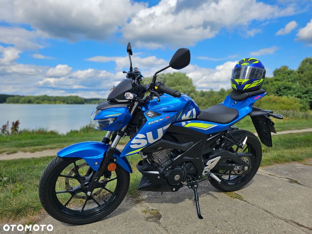 Suzuki GSX - 21