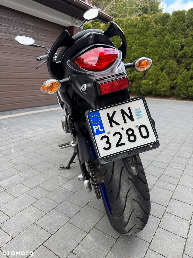 Suzuki Gladius - 2