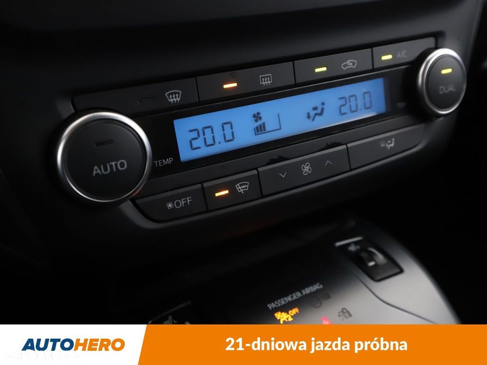 Toyota Avensis 1.8 Prestige - 23