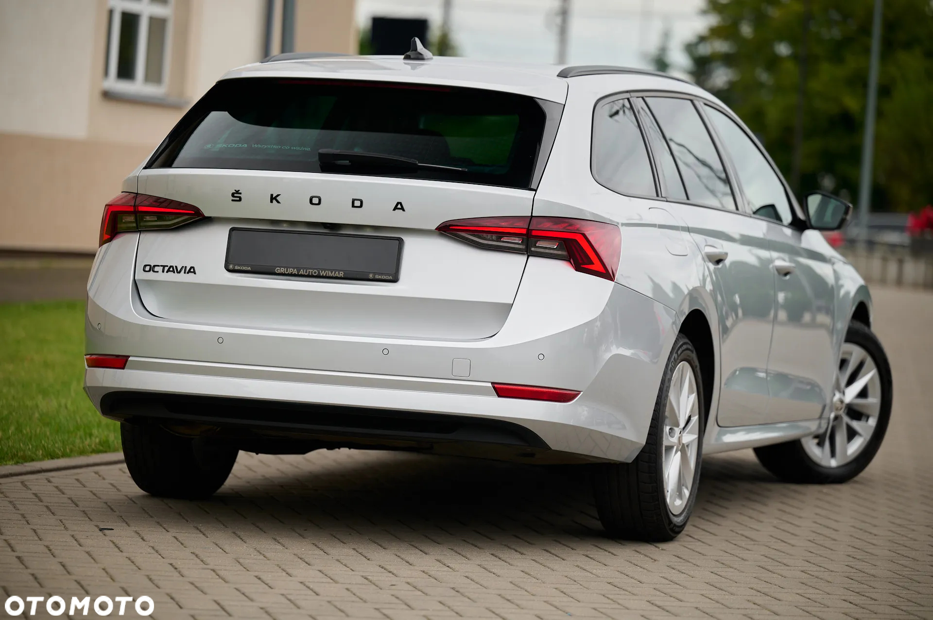 Skoda Octavia 2.0 TDI Ambition DSG - 23