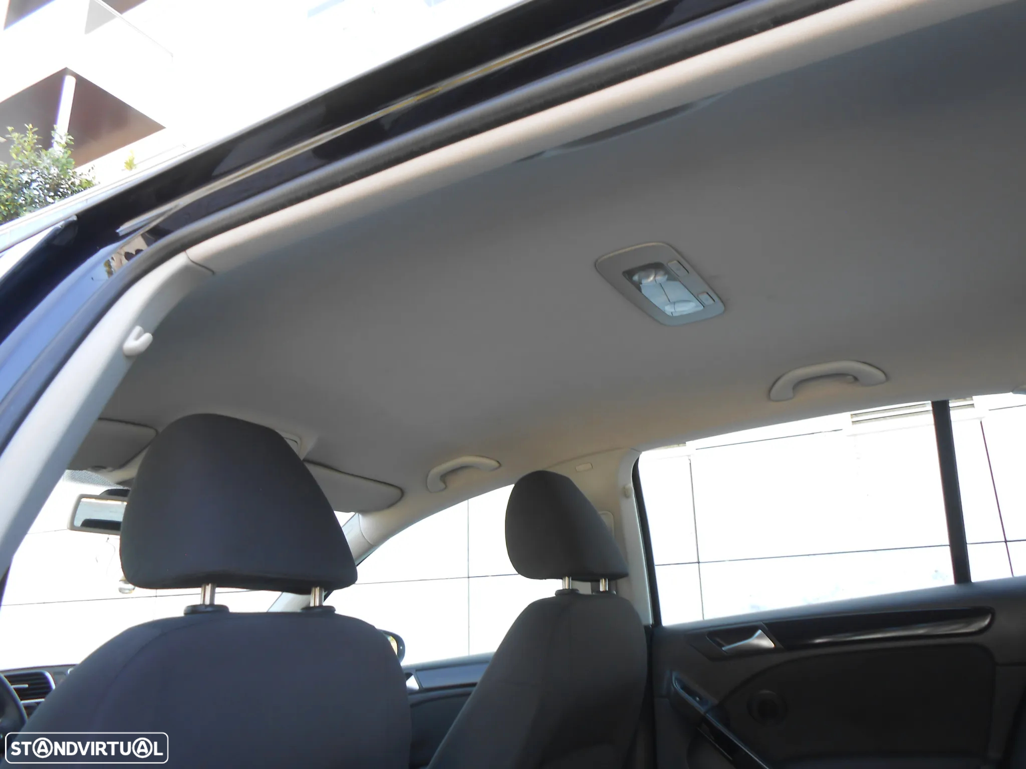 VW Golf 1.6 TDi Confortline - 21
