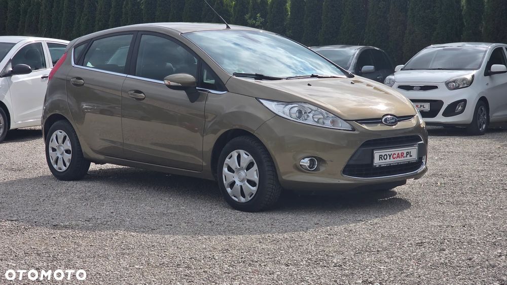 Ford Fiesta - 12
