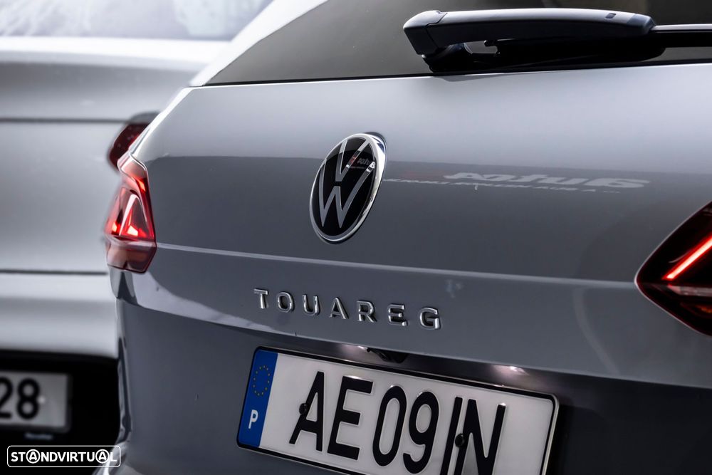 VW Touareg 3.0 TDI V6 R-Line - 10