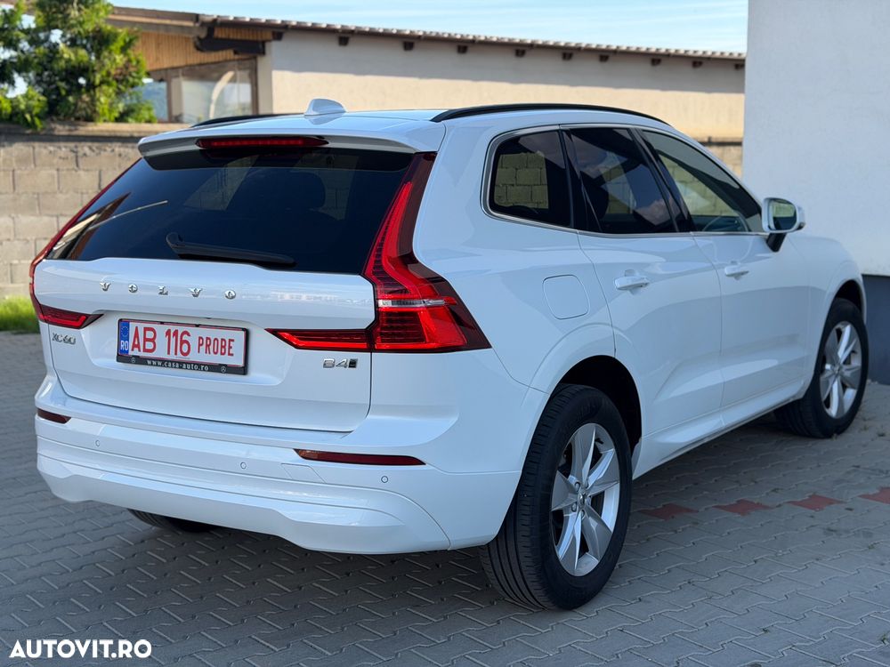 Volvo XC 60 B4 MHEV AWD Momentum Pro - 7