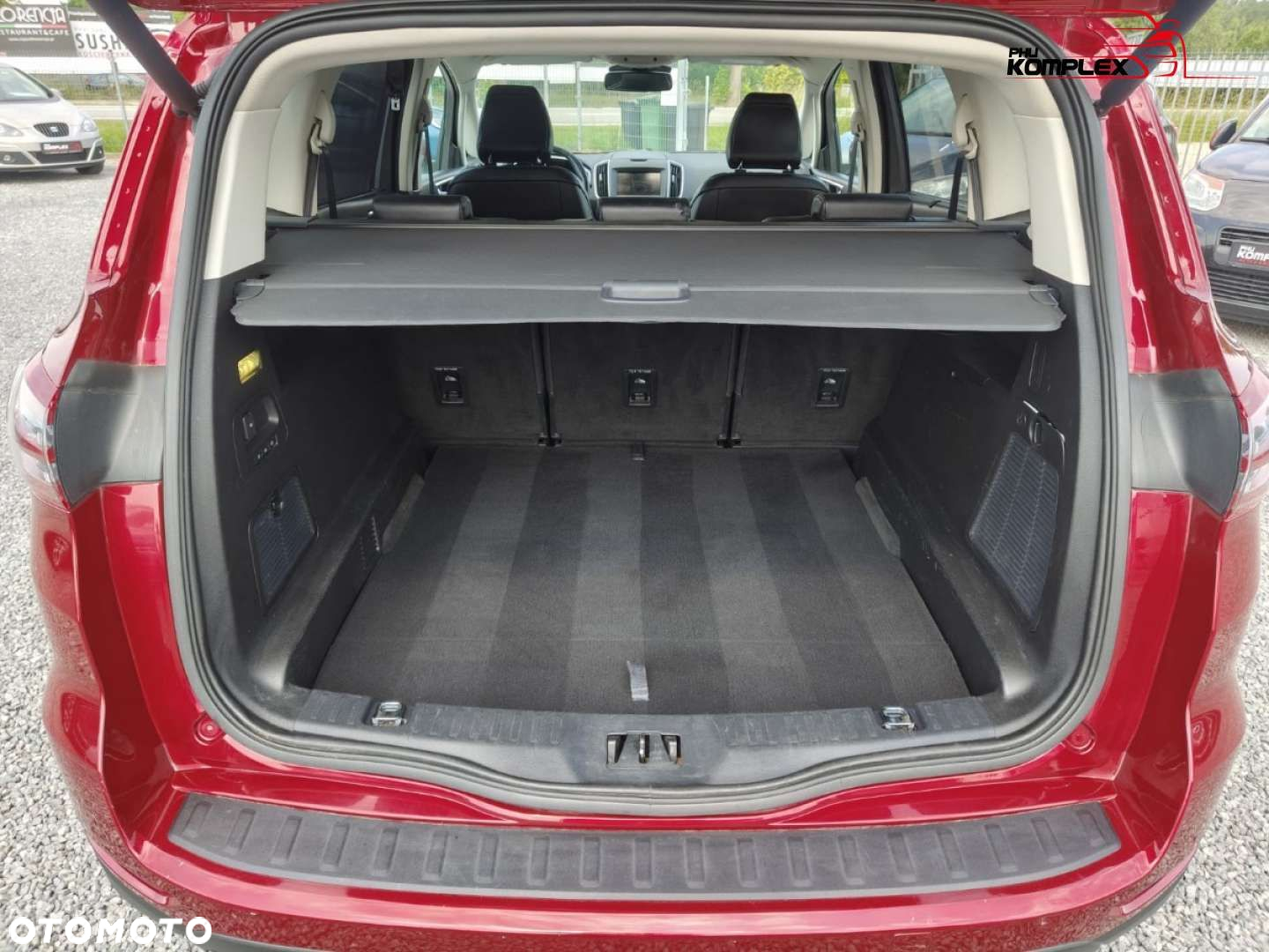 Ford S-Max - 10