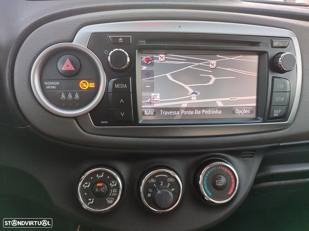 Toyota Yaris 1.4 D-4D Sport+P.Techno +Navi - 6