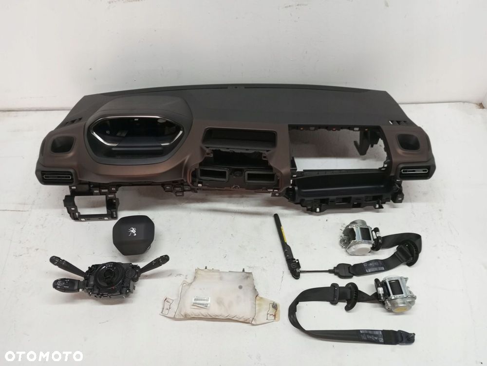 Konsola pulpit deska PEUGEOT RIFTER