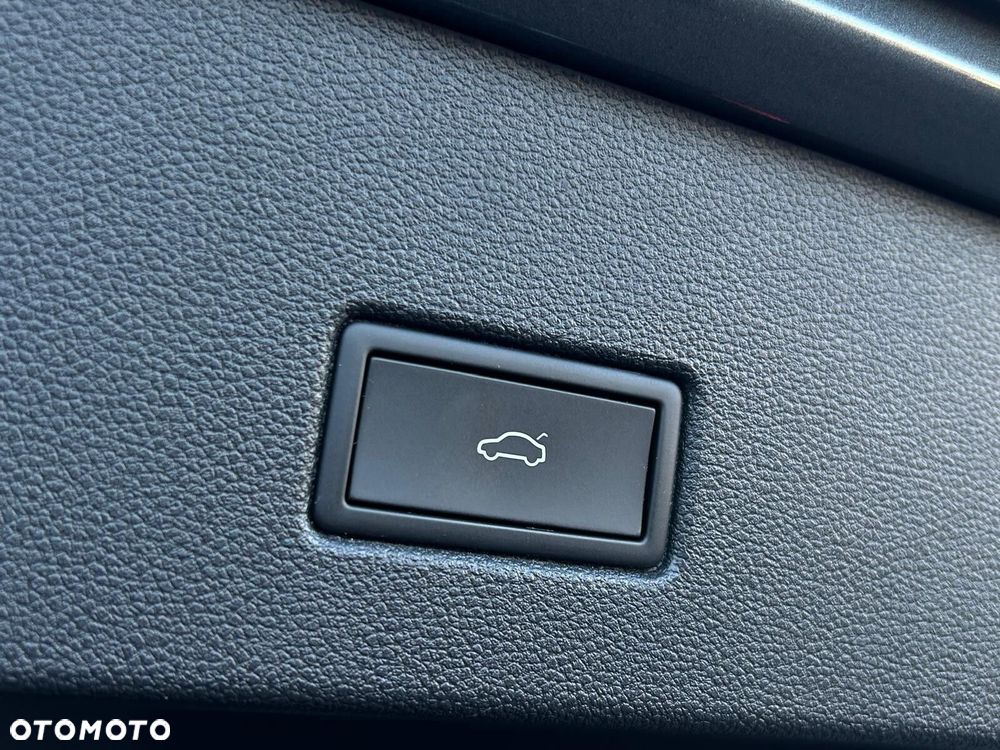 Volkswagen T-Roc 2.0 TSI 4Motion Style DSG - 11