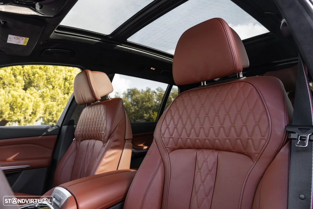 BMW X7 M M60i Pack Desportivo Pro - 31