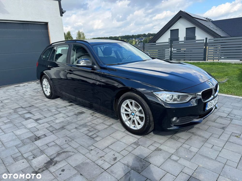 BMW Seria 3 318d Luxury Line - 3