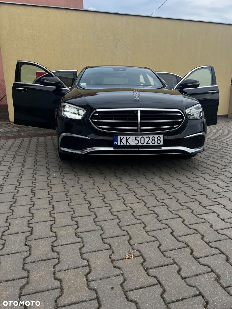 Mercedes-Benz Klasa E 220 d 4-Matic Exclusive - 3