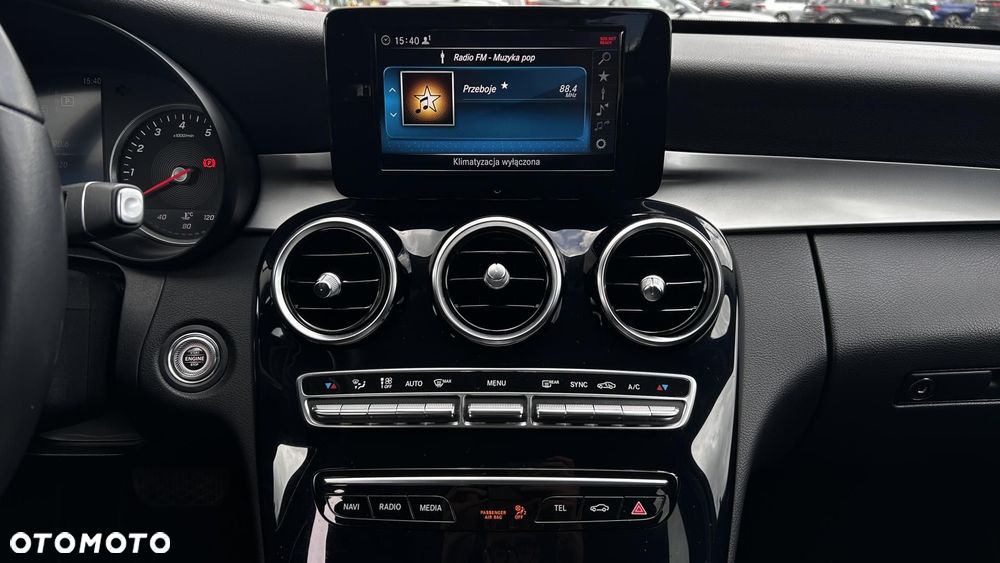 Mercedes-Benz Klasa C 180 9G-TRONIC - 17
