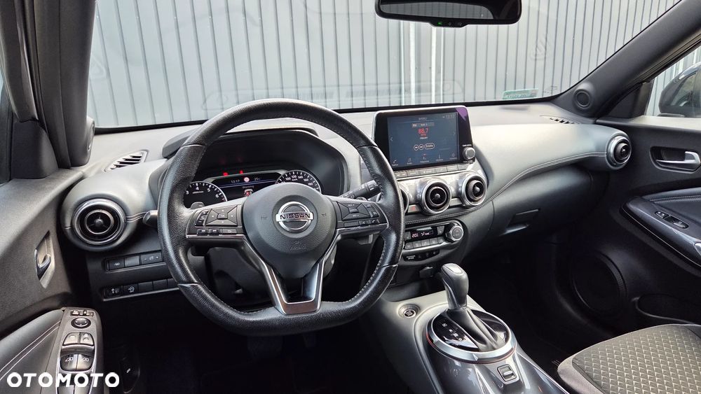 Nissan Juke 1.0 DIG-T N-Connecta DCT - 16