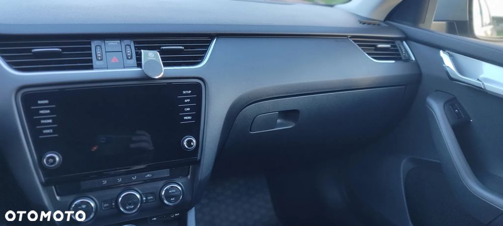 Skoda Octavia 2.0 TDI Elegance DSG - 13