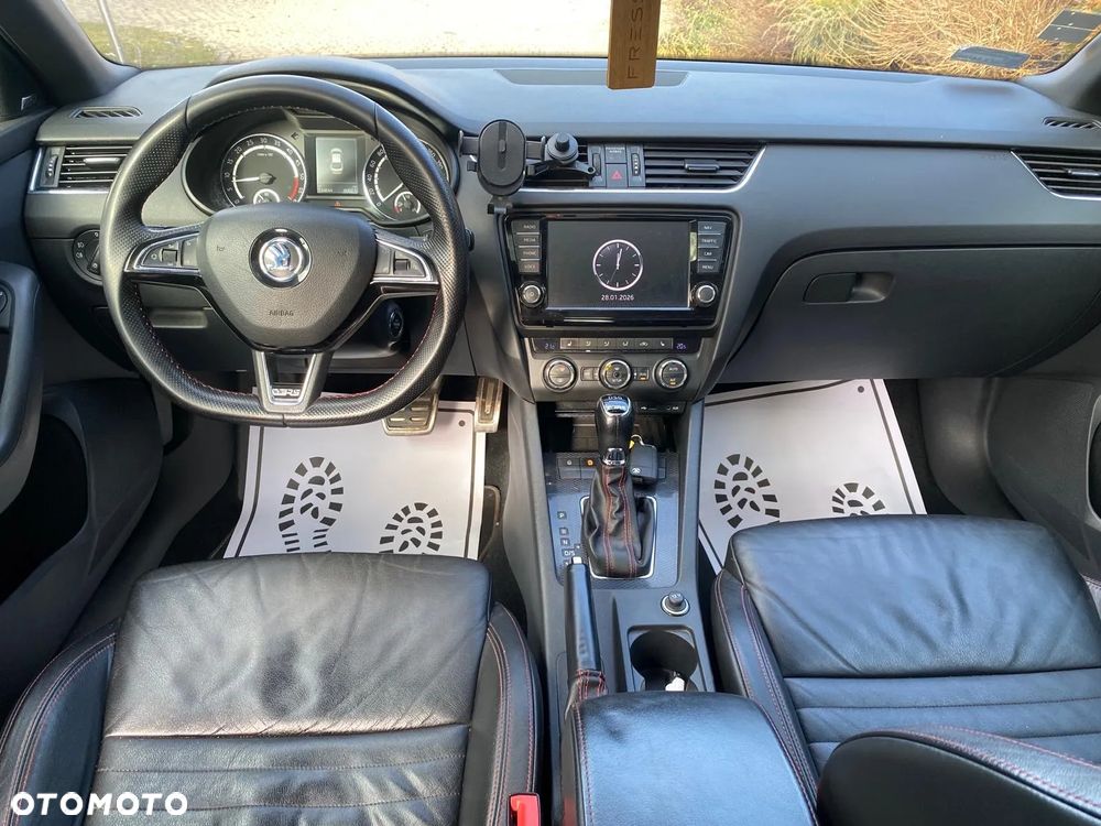 Skoda Octavia 2.0 TDI RS DSG - 6