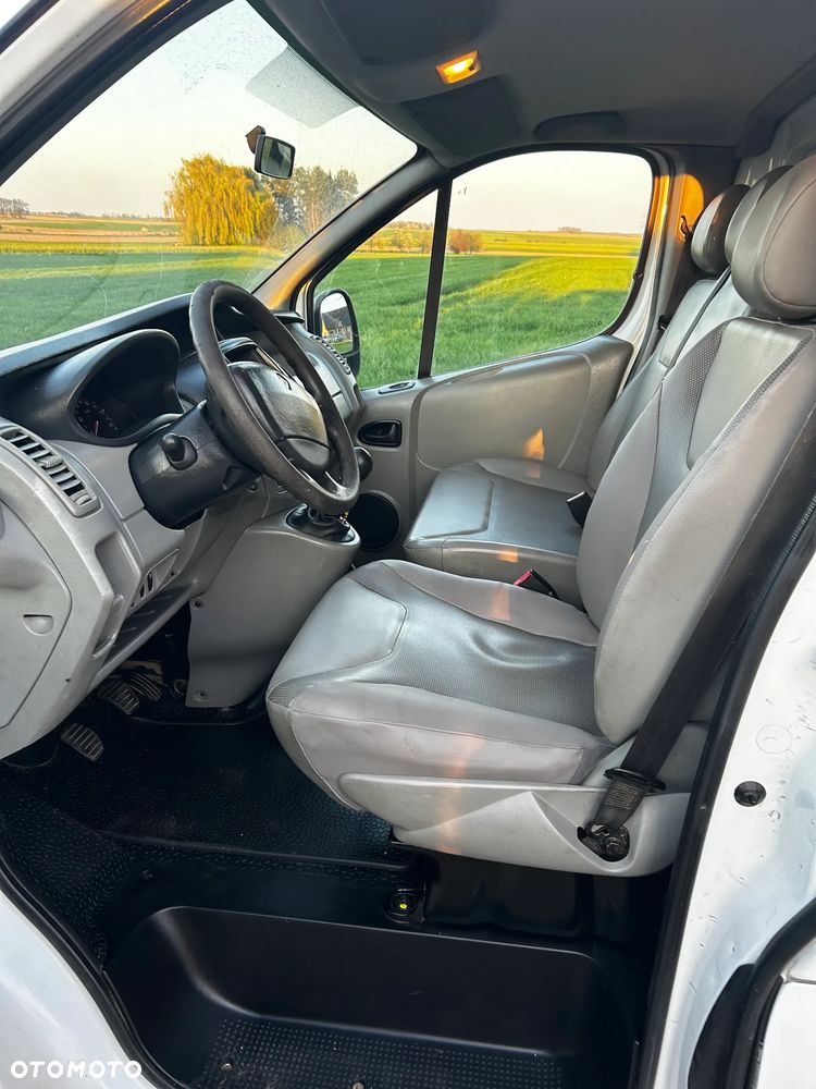 Renault Trafic - 13