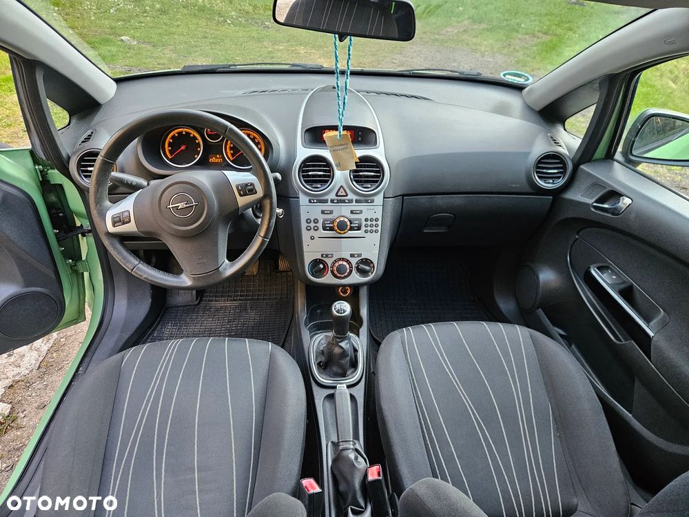 Opel Corsa 1.2 16V - 5