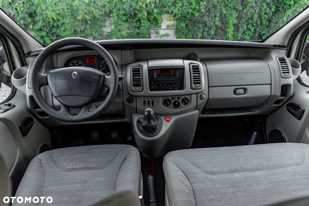 Renault Trafic Passenger L2H1 Expression - 27
