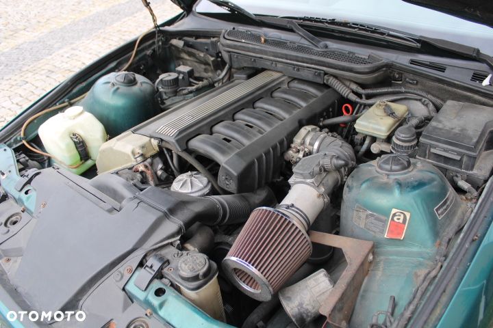 BMW Seria 3 - 12