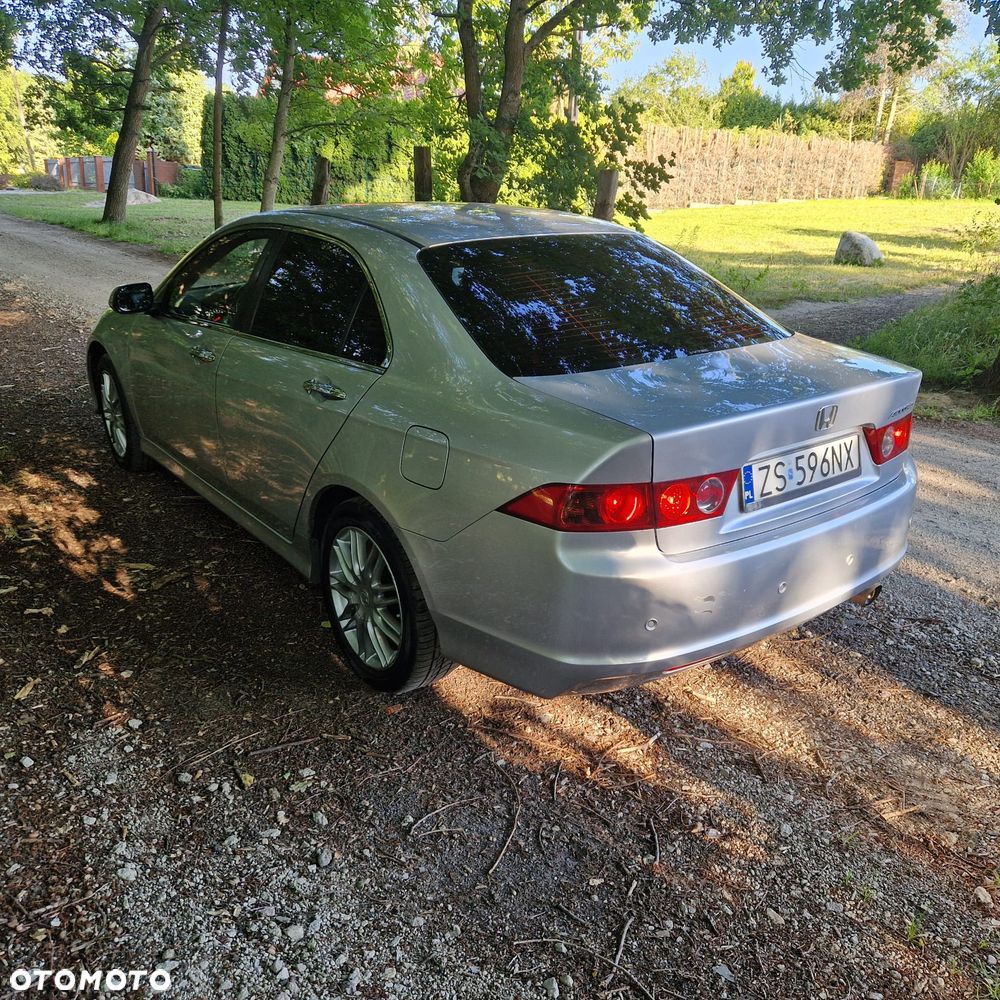 Honda Accord 2.0 i Executive - 6