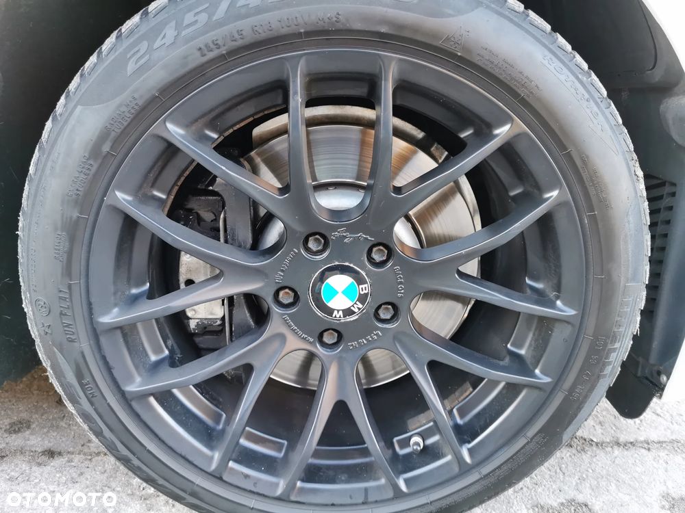 BMW Seria 5 525d xDrive - 33