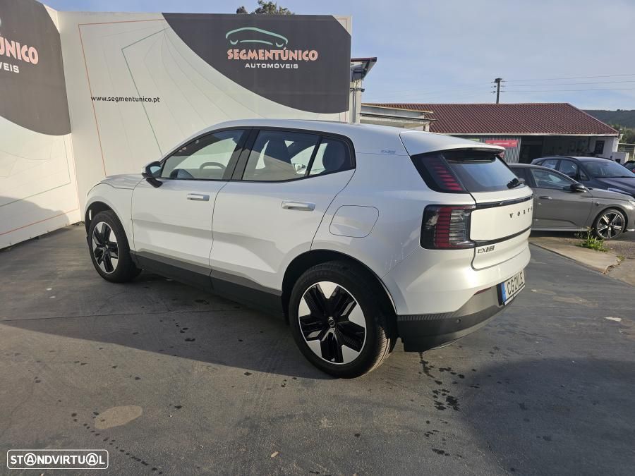 Volvo EX30 Single Motor Extended Range RWD Core - 19