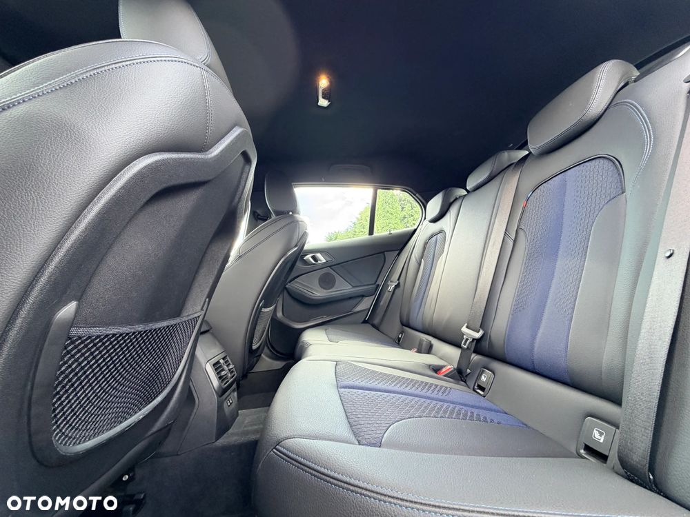 BMW Seria 1 120i M Sport - 17