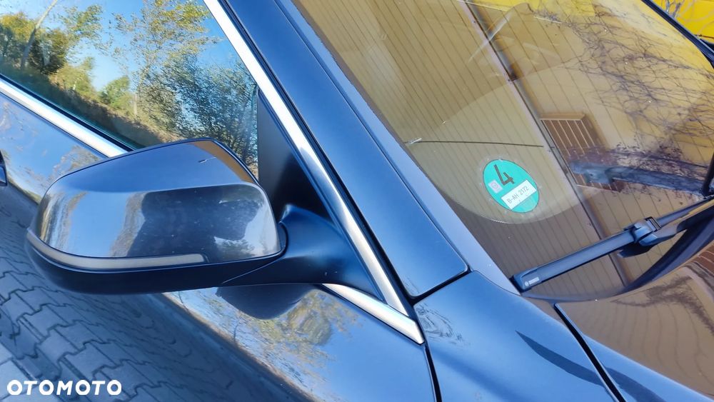 BMW Seria 5 520d Touring Luxury Line - 32