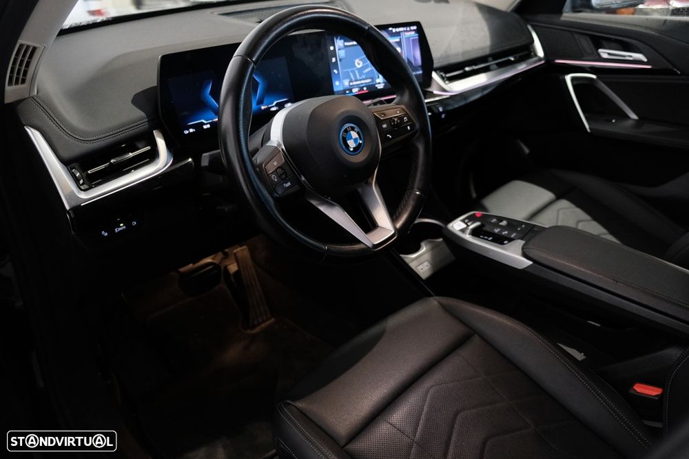 BMW iX1 xDrive30 - 8