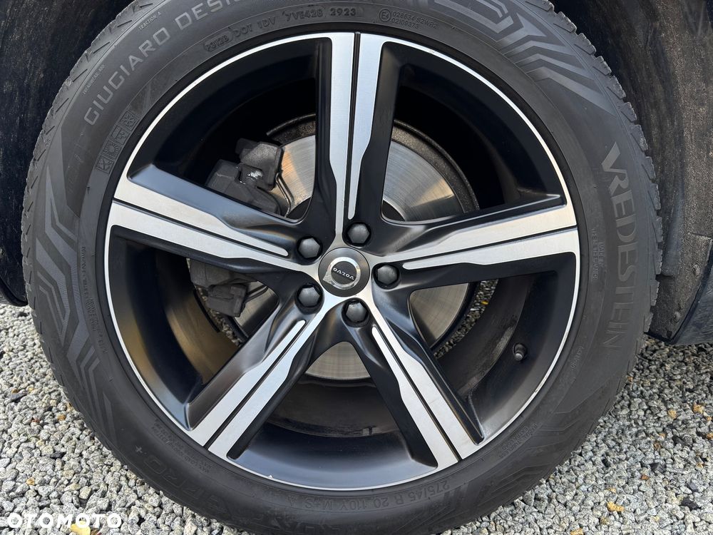 Volvo XC 90 D4 FWD R-Design 7os - 10