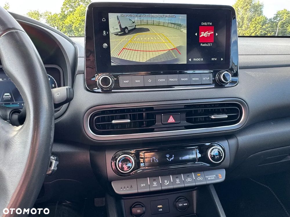 Hyundai Kona - 11