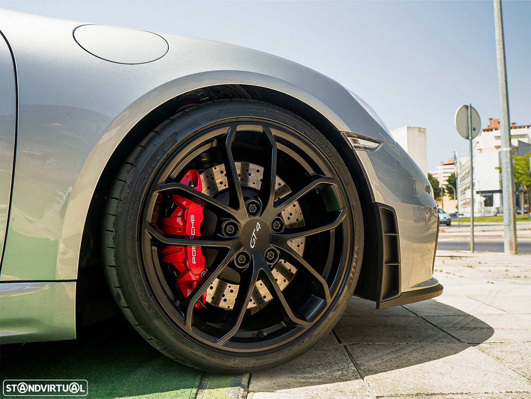 Porsche 718 Cayman GT4 PDK - 15