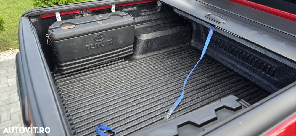 Toyota Hilux 2.8D 204CP 4x4 Double Cab AT Invincible - 5