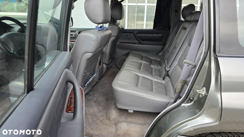Toyota Land Cruiser 100 Automatik - 33