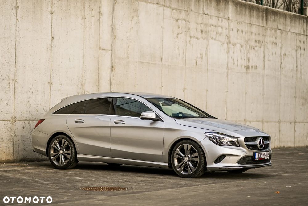 Mercedes-Benz CLA 180 7G-DCT Peak Edition - 16