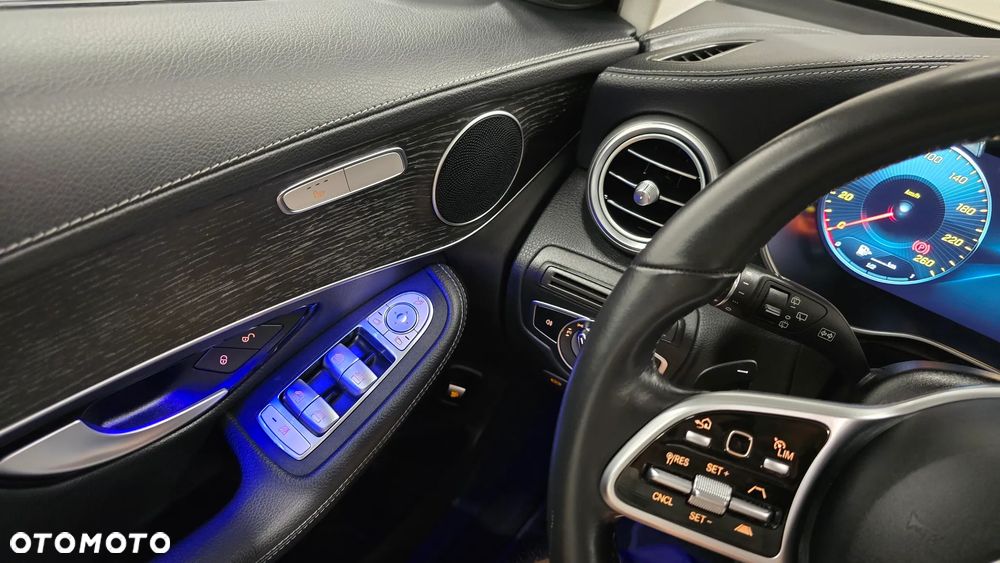 Mercedes-Benz GLC 300 de 4Matic 9G-TRONIC AMG Line Plus - 25
