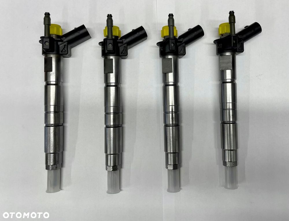 KOMPLET WTRYSKIWACZY 4SZT BMW 0445116024 - 1