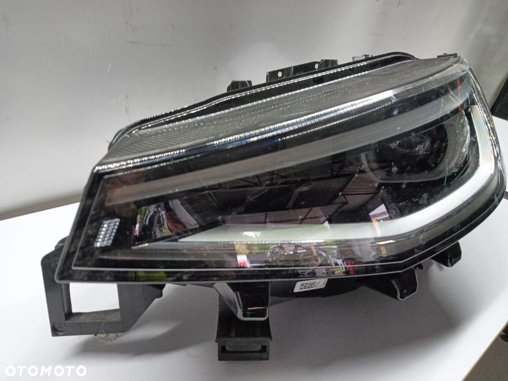LAMPA PRZÓD PRZEDNIA LEWA VW ID4 11B941035H - 2