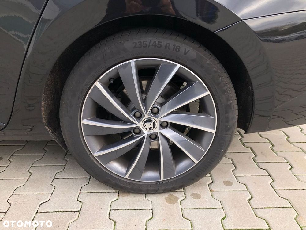 Skoda Superb 2.0 TDI Ambition DSG - 31