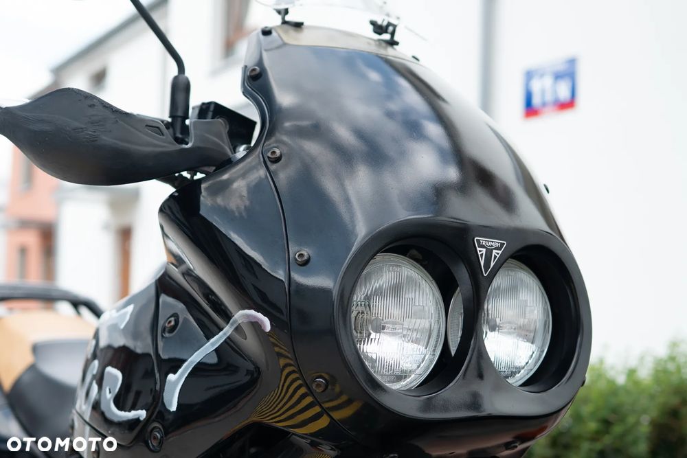 Triumph Tiger - 12