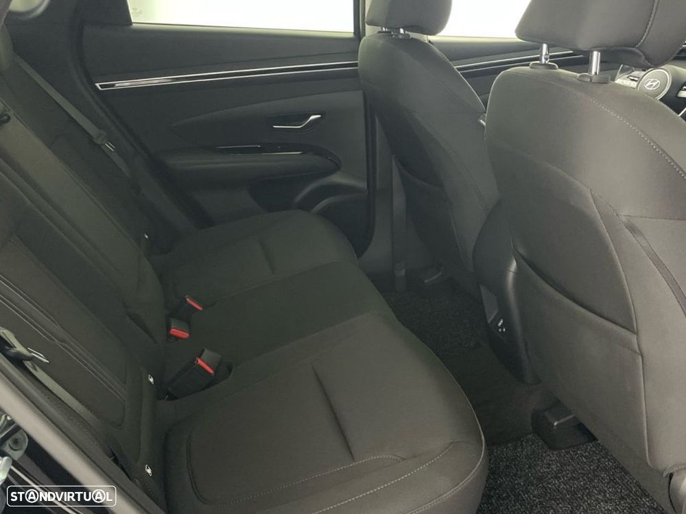 Hyundai Tucson 1.6 CRDi Premium DCT - 24