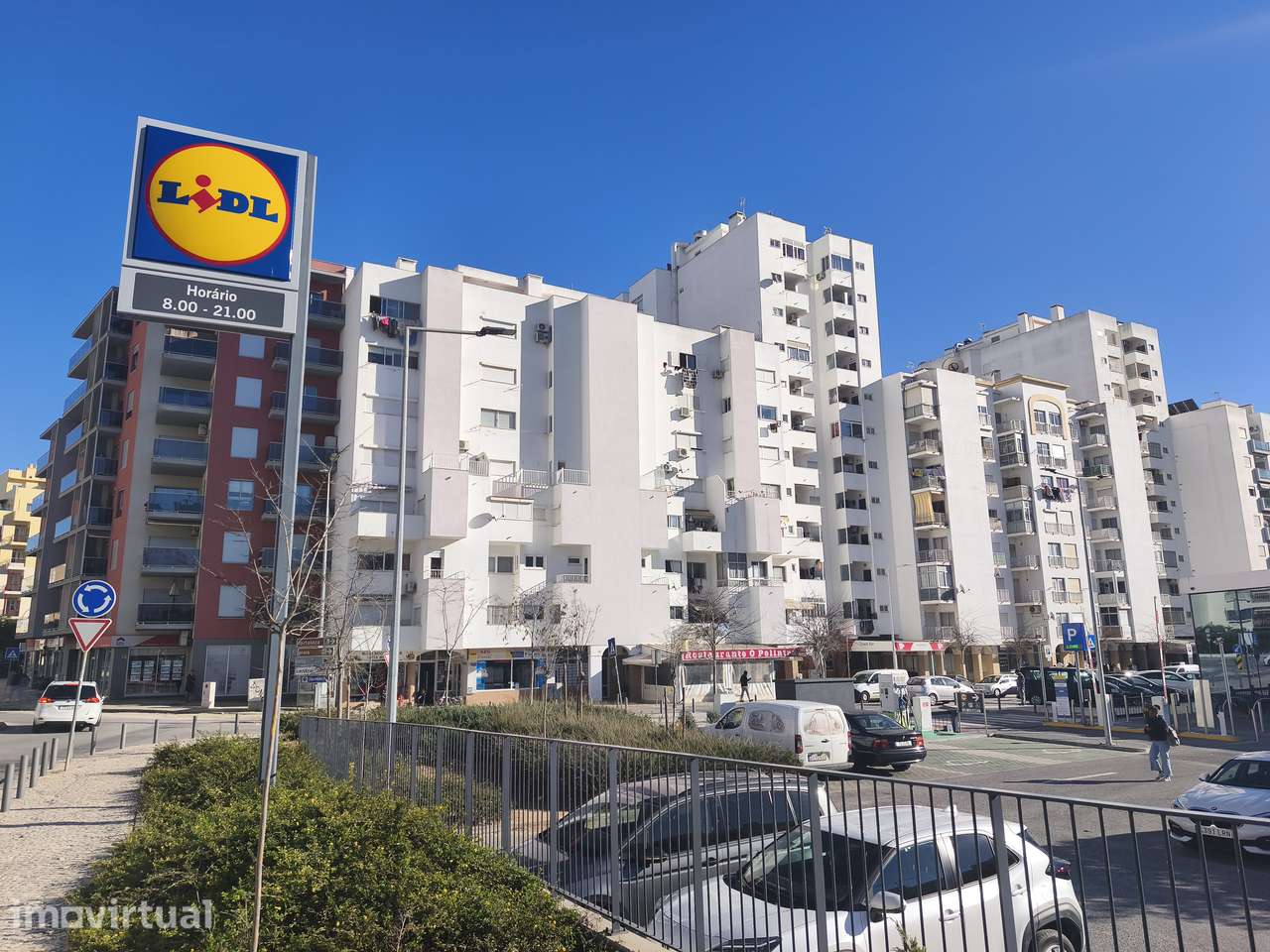 Armação de Pêra T1 a 150 metros praia com parqueamento privado - Grande imagem: 2/9