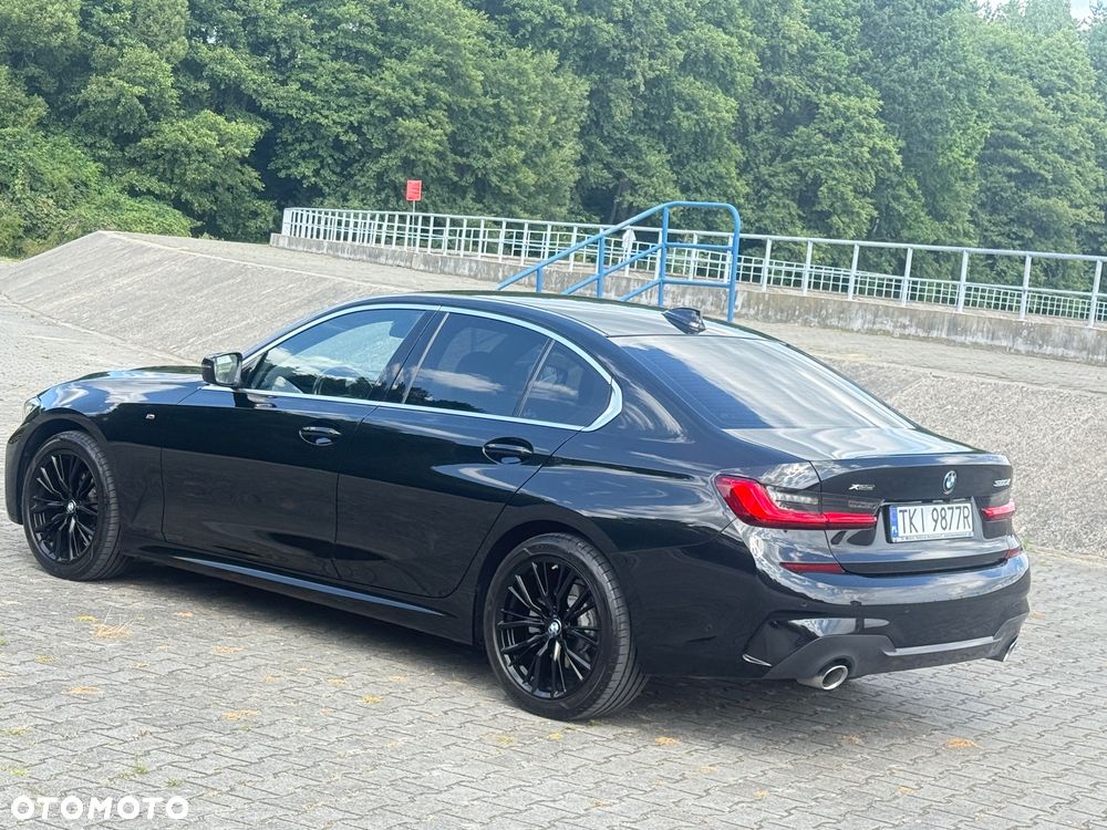 BMW Seria 3 320d xDrive Sport Line Shadow sport - 30