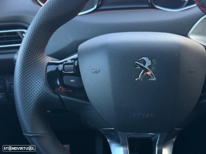 Peugeot 308 1.6 e-THP GTi - 11