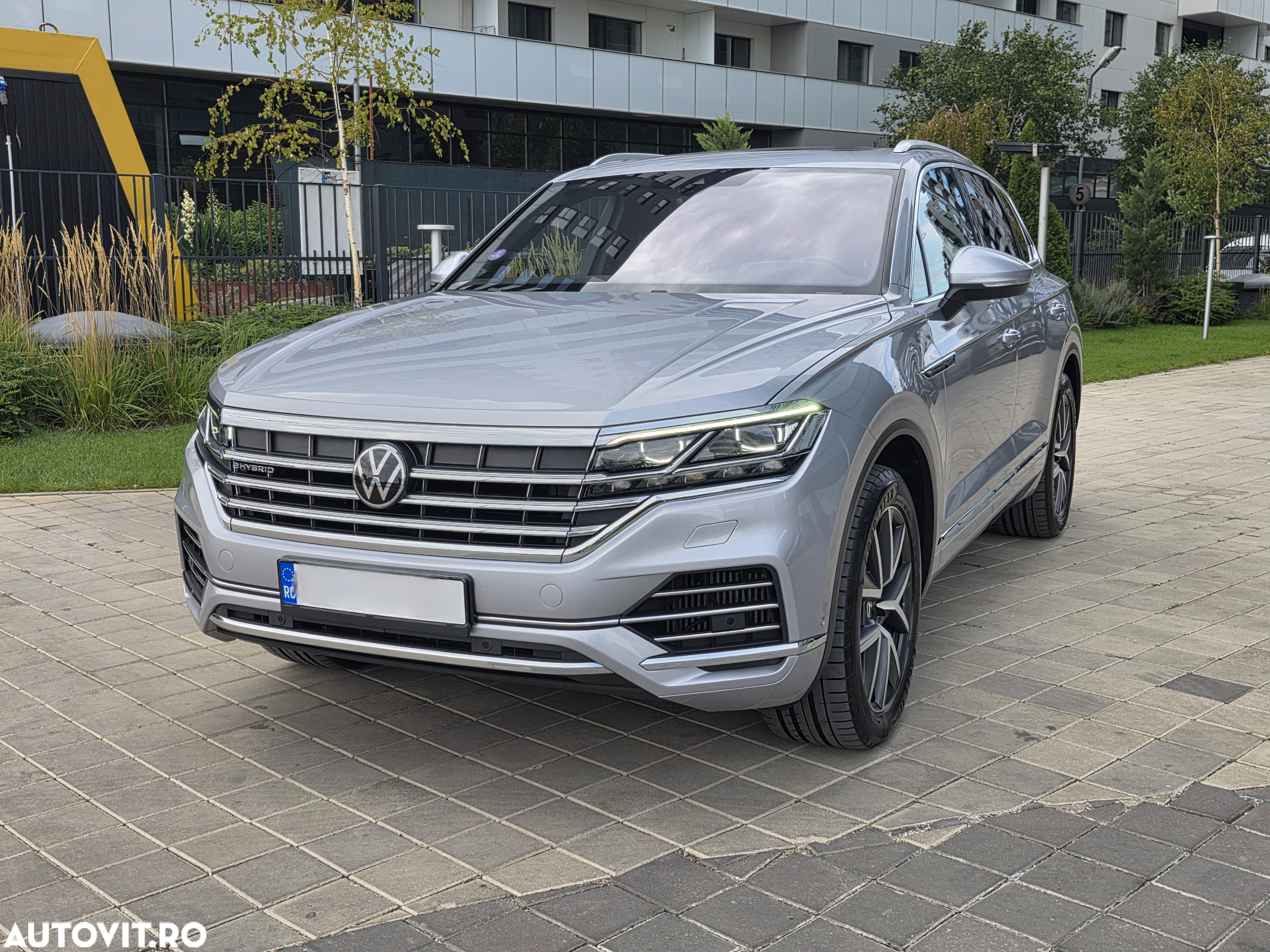 Volkswagen Touareg V6 TSI eHybrid PHEV R - 6