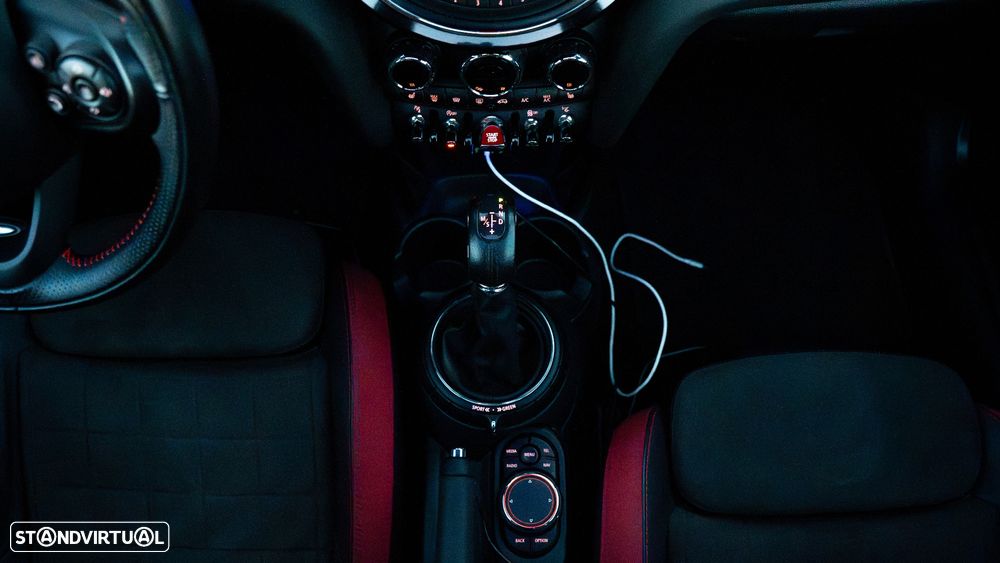 MINI 3 Portas One Aut. JCW - 28