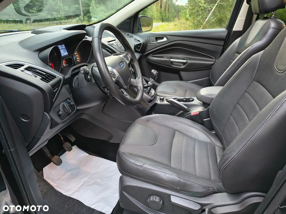 Ford Kuga 2.0 TDCi 4x4 Titanium - 20