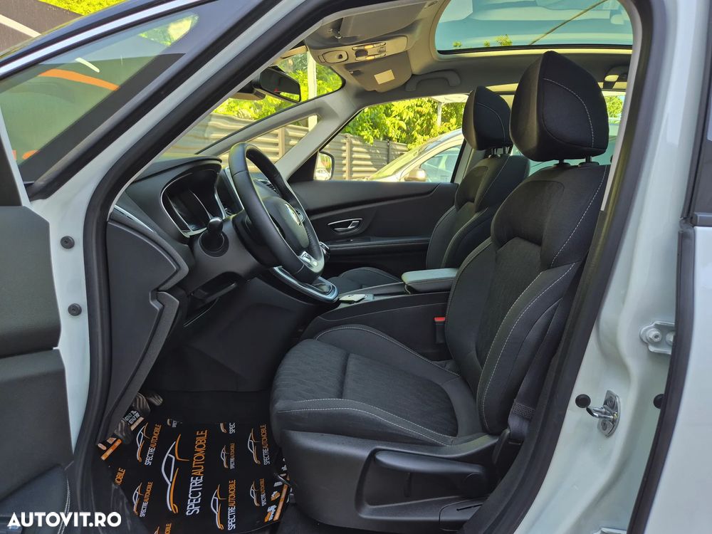 Renault Scenic TCe 140 GPF LIMITED - 11